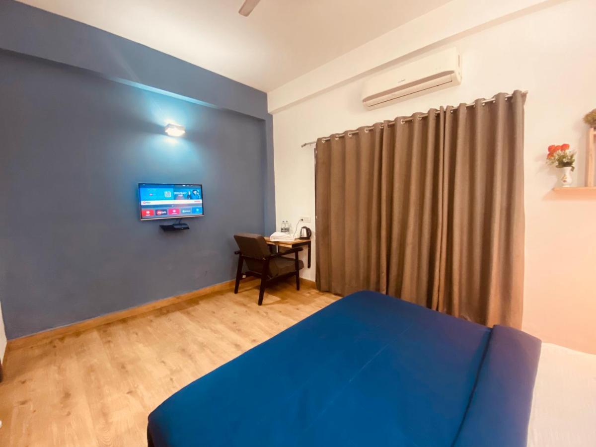 Divine Inn Couple Friendly Hotel Near Sector 51 Metro Station Noida Buitenkant foto
