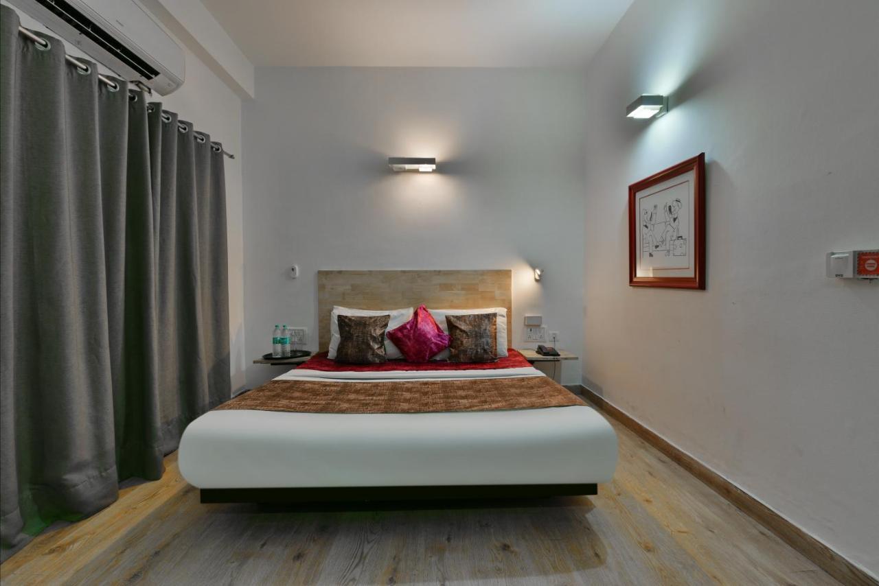 Divine Inn Couple Friendly Hotel Near Sector 51 Metro Station Noida Buitenkant foto