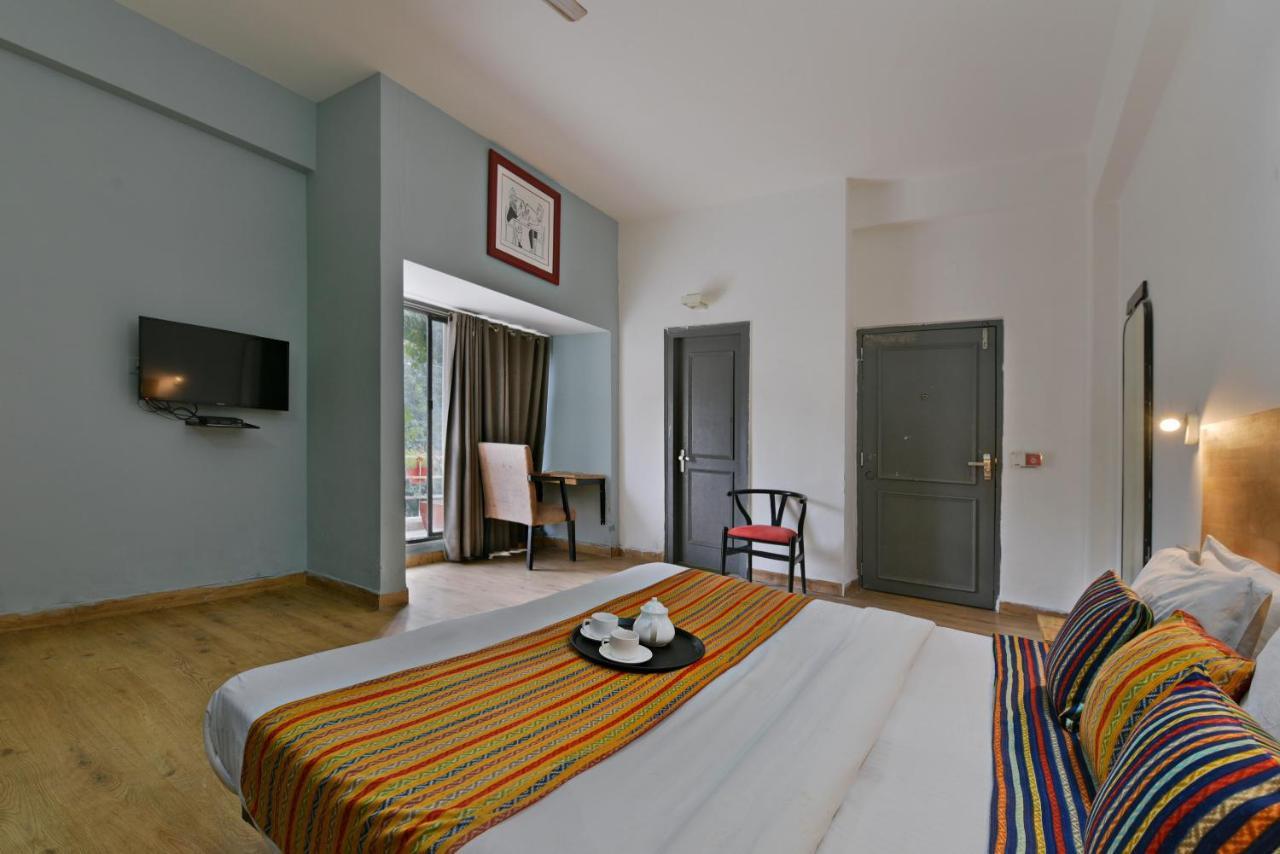 Divine Inn Couple Friendly Hotel Near Sector 51 Metro Station Noida Buitenkant foto