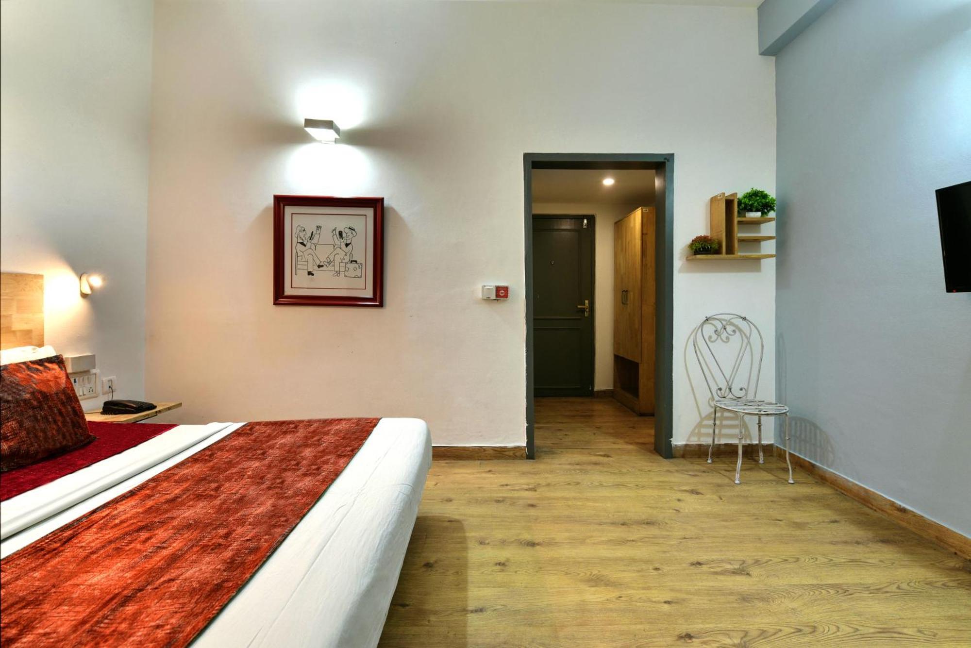 Divine Inn Couple Friendly Hotel Near Sector 51 Metro Station Noida Buitenkant foto